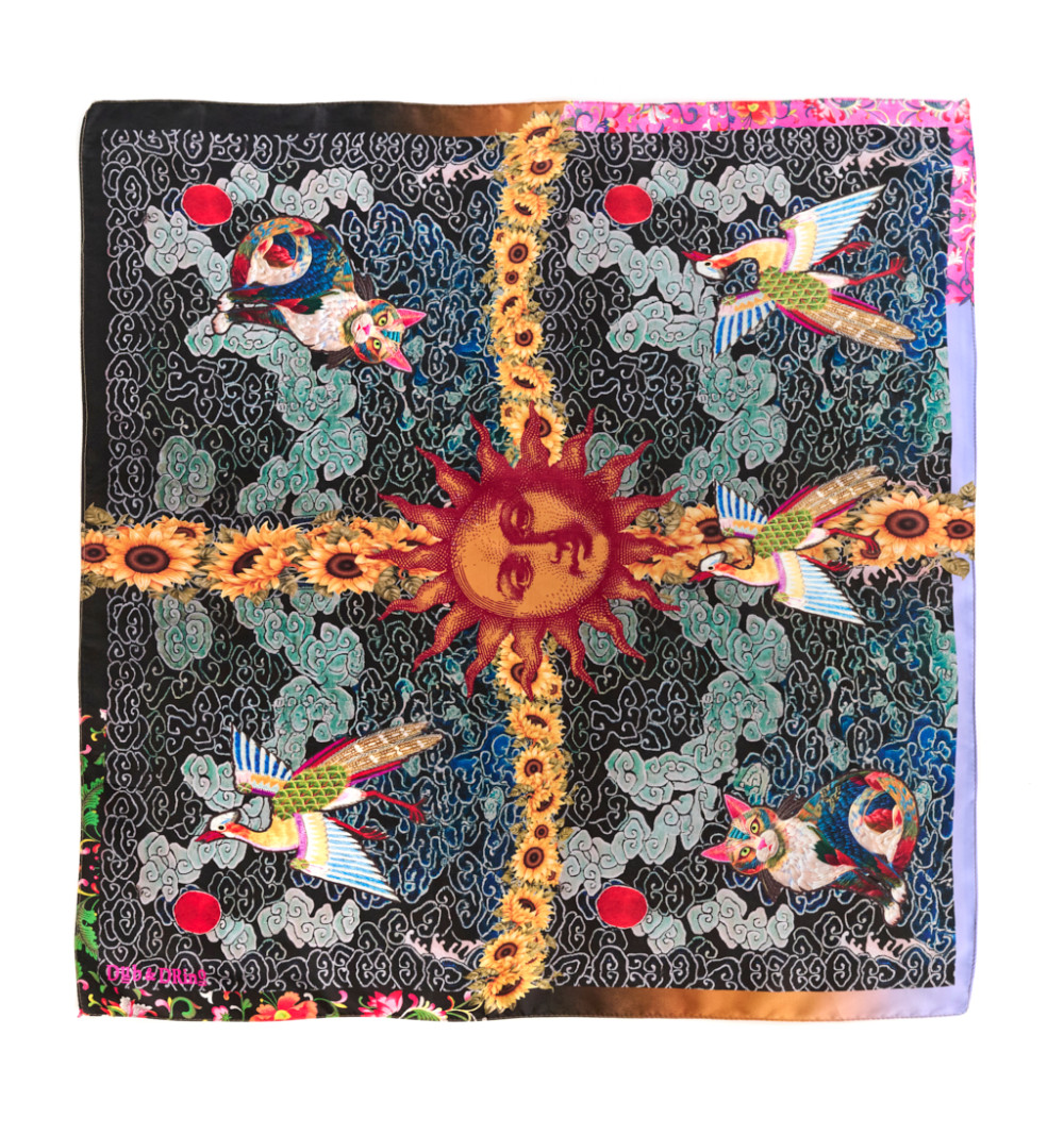 Foulard DUB & DRINO, bleu marine foncé, soleil au centre, motifs japonais