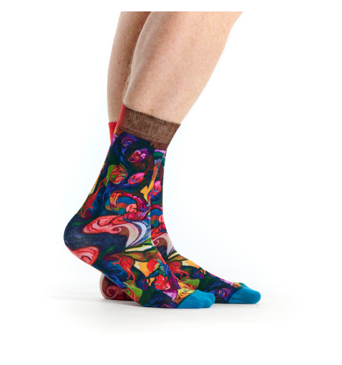 Chaussettes Fantastic Composition, Ruban Rouge. Colorées, inspirées du style expressionniste de Witkiewicz.