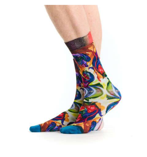 Chaussettes Fantastic Composition, Ruban Rouge. Colorées, inspirées du style expressionniste de Witkiewicz.