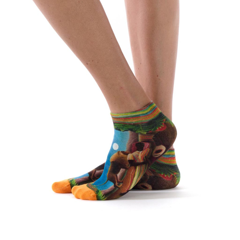 Socquettes femme Ruban Rouge, bambou, bleu brun vert, motif La bohémienne endormie, Douanier Rousseau.