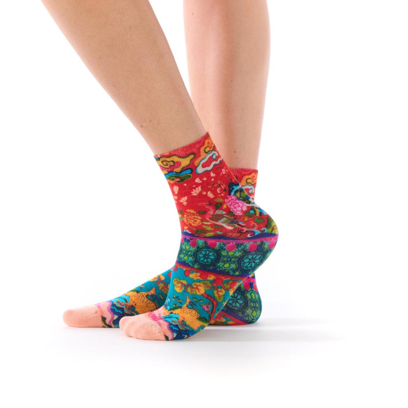 Socquettes bambou femme Estampe Dub & Drino, rouge turquoise vert rose, motifs fleurs animaux paysage.
