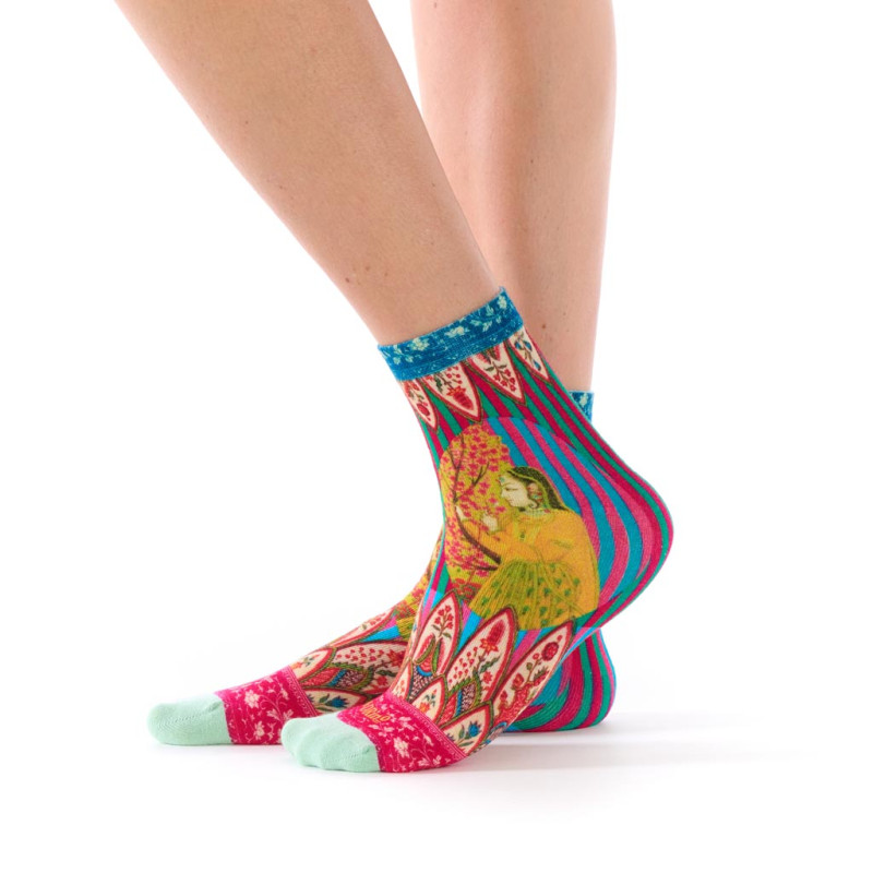 Socquettes bambou Floraison Dub & Drino, rose turquoise vert jaune, motif femme fleurs rayures.