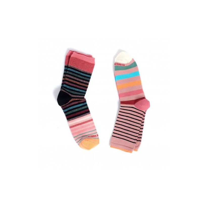 deux paires de chaussettes de la gamme ruban rouge deux paires de chaussettes de la gamme ruban rouge